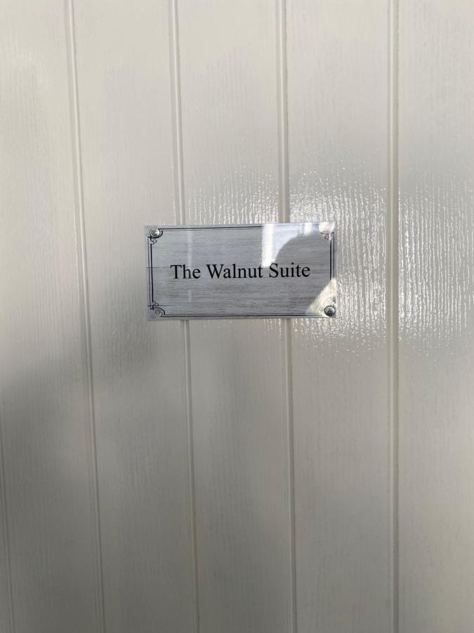 The Walnut Suite Lovely One Bedroom Flat In Stoke. Plymouth Esterno foto